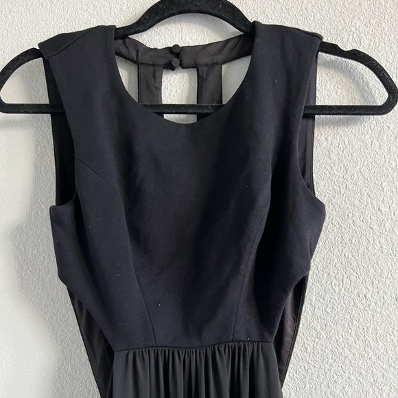 BCBGMaxAzria Black Angelinah Contrast Cutout Gown - Size 2 - Picture 6 of 13